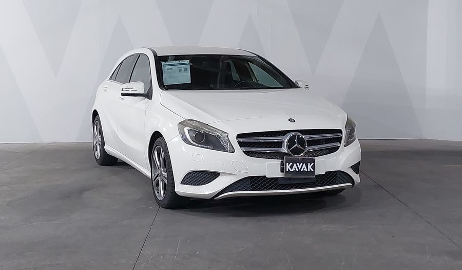 Mercedes Benz Clase A 1.6 200 CGI 7G-DCT Hatchback 2015