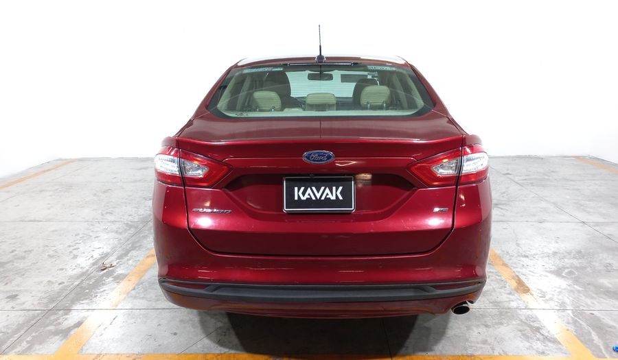 Ford Fusion 2.5 SE I4 NAV ADVANCE AT Sedan 2016