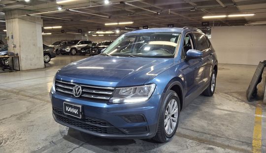 Volkswagen • Tiguan