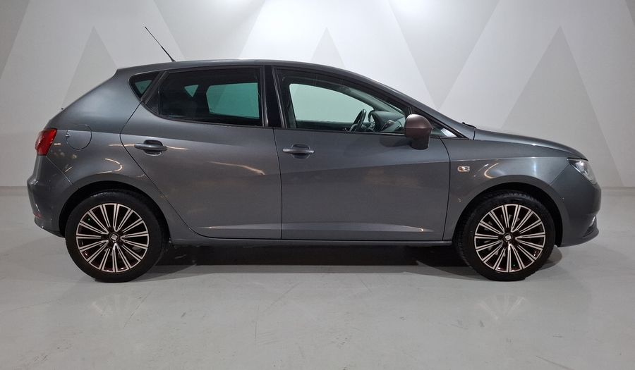 Seat Ibiza 1.6 STYLE MT FULL LINK Hatchback 2016