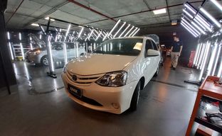 Toyota • Etios