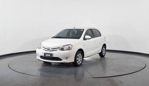 Toyota Etios 1.5 XS Hatchback 2014