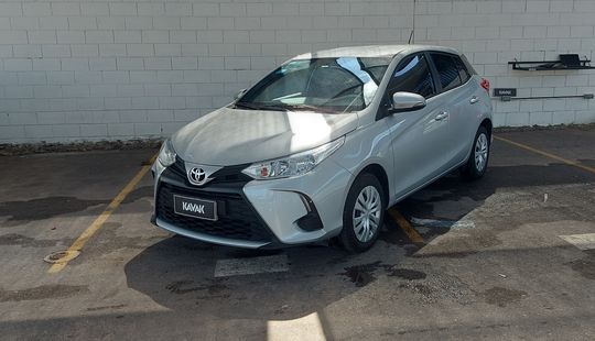 Toyota • Yaris