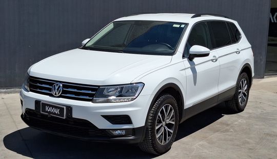 Volkswagen • Tiguan