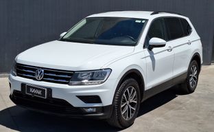 Volkswagen • Tiguan