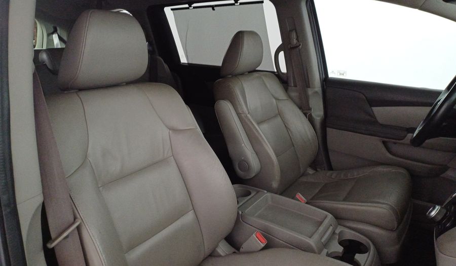 Honda Odyssey 3.5 TOURING AT Minivan 2011