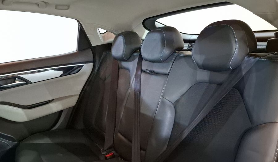 Jac J7 1.5 QUANTUM CVT Hatchback 2022