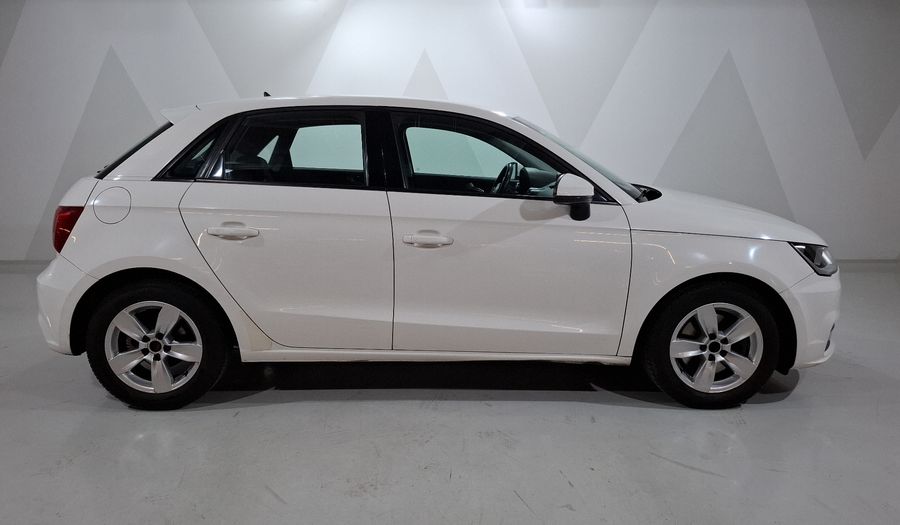 Audi A1 1.4 TFSI COOL MT Hatchback 2016