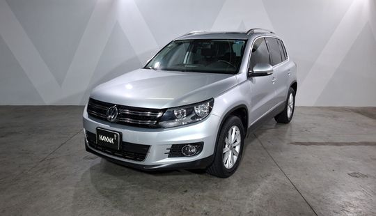 Volkswagen • Tiguan