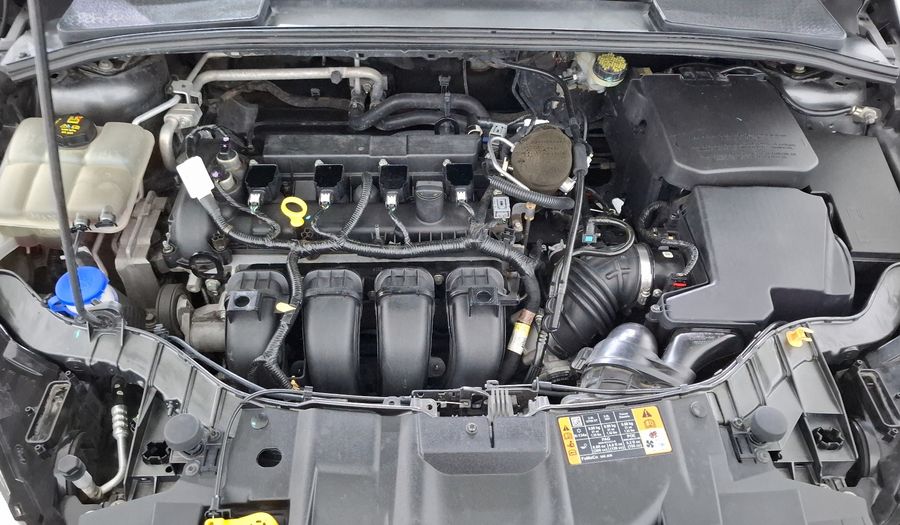 Ford Focus 2.0 S MT Sedan 2015