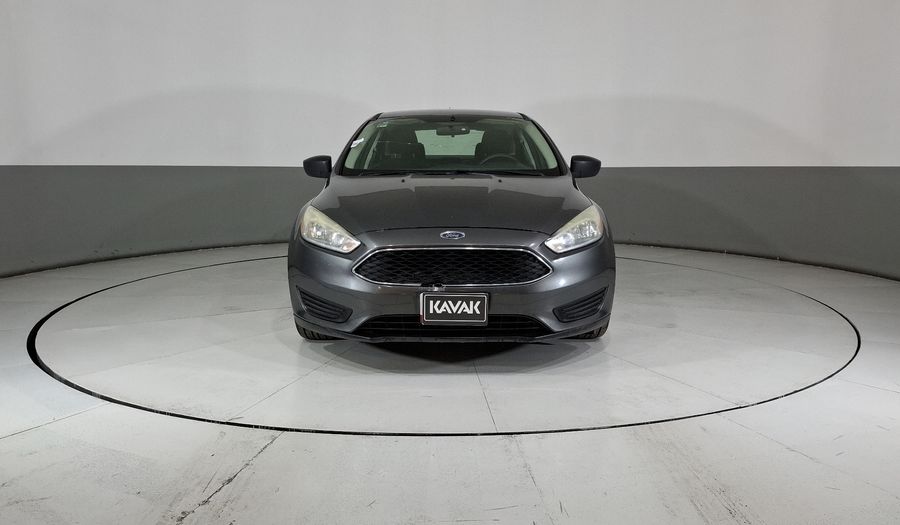 Ford Focus 2.0 S MT Sedan 2015