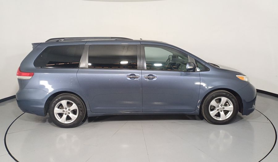 Toyota Sienna 3.5 LIMITED AT Minivan 2014