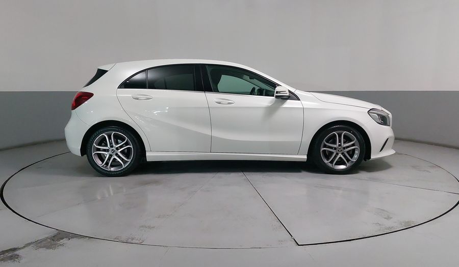 Mercedes Benz Clase A 1.6 200 STYLE DCT Hatchback 2018