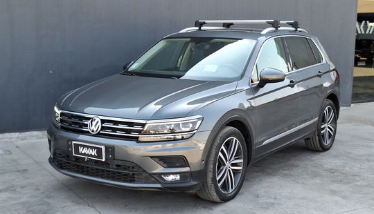 Volkswagen • Tiguan