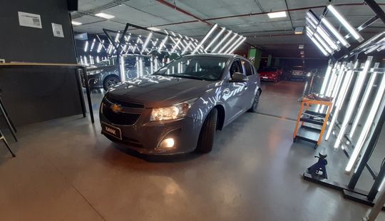 Chevrolet • Cruze