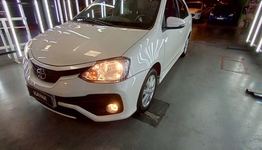 Toyota • Etios