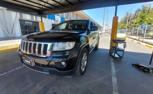 Jeep • Grand Cherokee