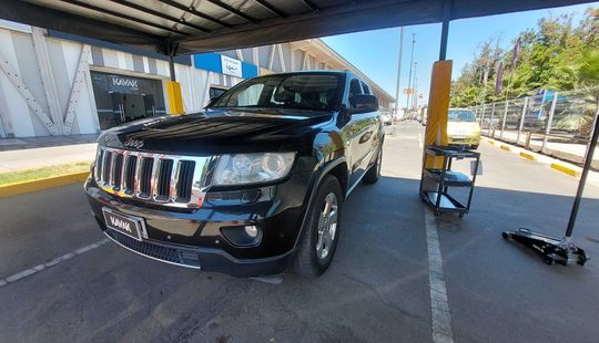 Jeep • Grand Cherokee