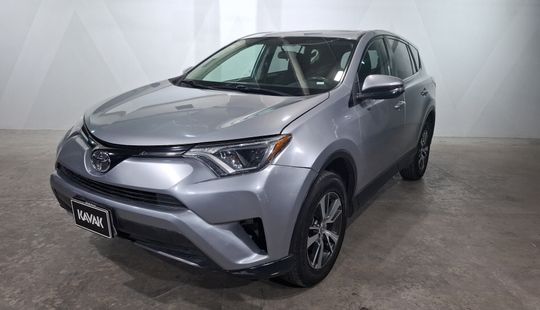 Toyota • RAV4