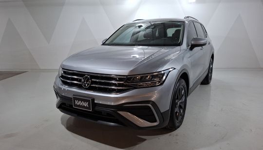 Volkswagen • Tiguan