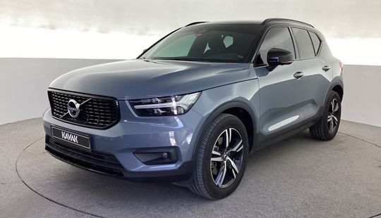 Volvo • XC40