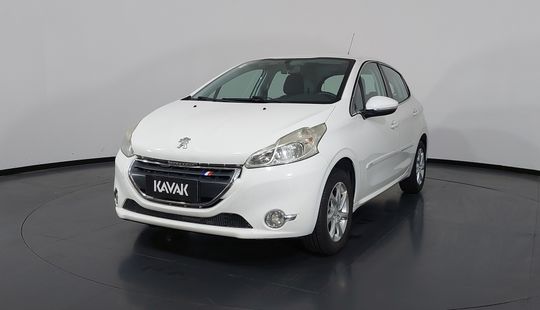 Peugeot • 208