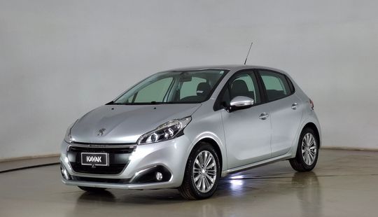 Peugeot • 208