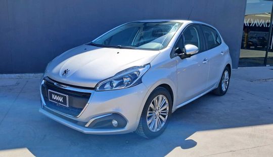 Peugeot • 208