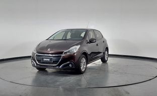 Peugeot • 208