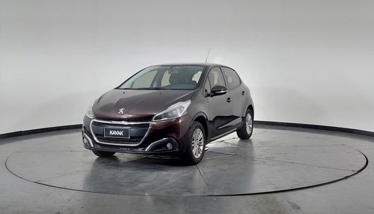 Peugeot • 208