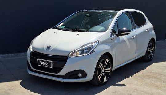 Peugeot • 208