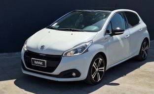 Peugeot • 208