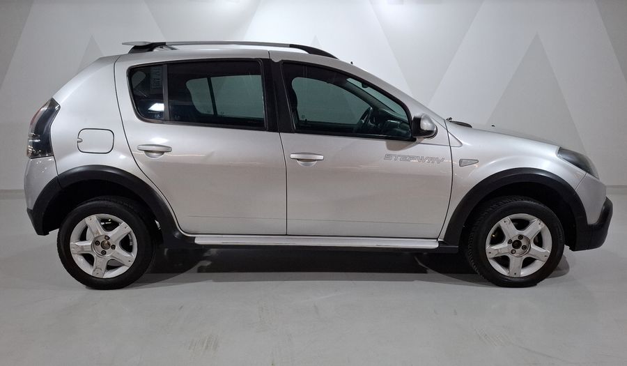 Renault Stepway 1.6 DYNAMIQUE MEDIA NAV MT Hatchback 2015