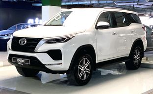 Toyota • Fortuner