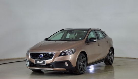 Volvo • V40