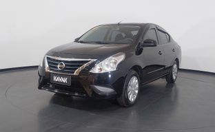 Nissan • Versa