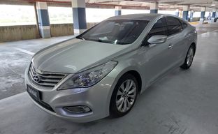 Hyundai • Azera