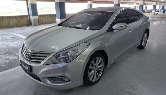 Hyundai • Azera