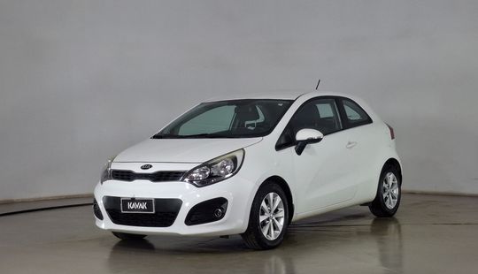 Kia • RIO 3