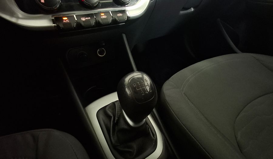 Kia Rio 3 1.4 EX 3HB Hatchback 2015