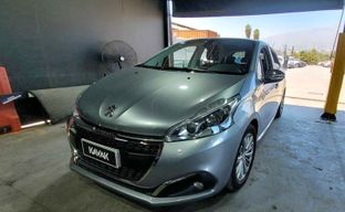 Peugeot • 208