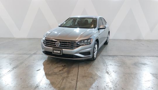 Volkswagen • Jetta