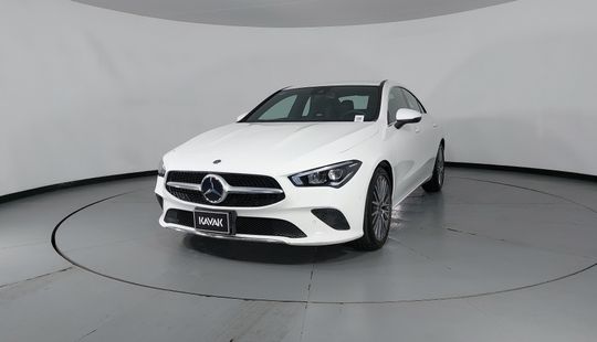 Mercedes Benz • Clase CLA