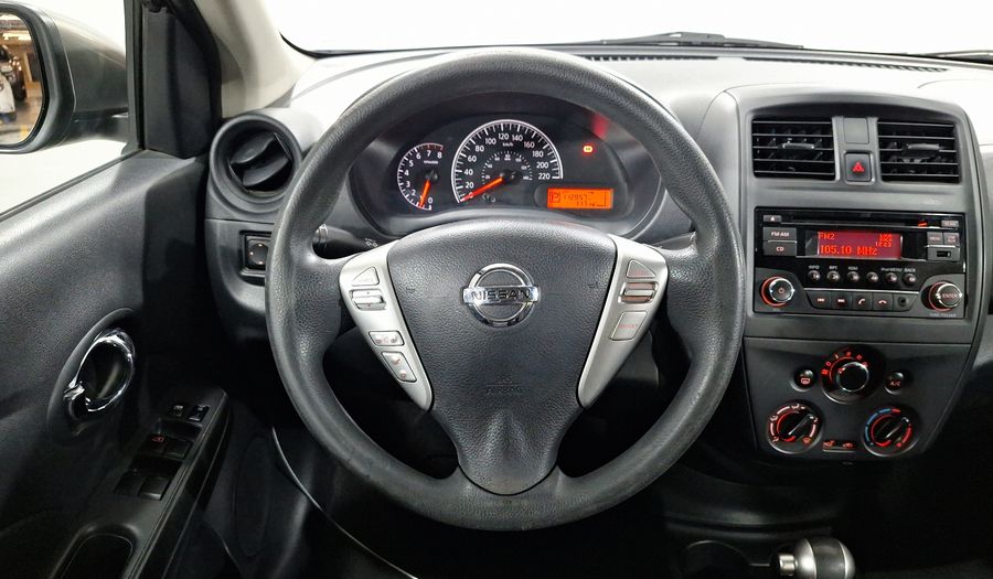 Nissan Versa 1.6 SENSE TA AC Sedan 2015