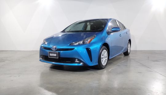 Toyota • Prius