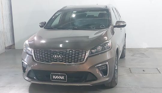 Kia • Sorento