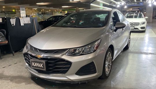 Chevrolet • Cruze