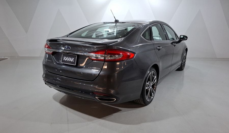 Ford Fusion 2.0 GTDI TITANIUM PLUS AT Sedan 2017