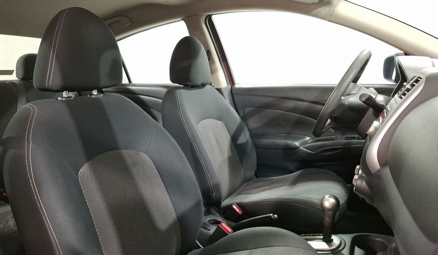 Nissan Versa 1.6 ADVANCE TA AC Sedan 2014