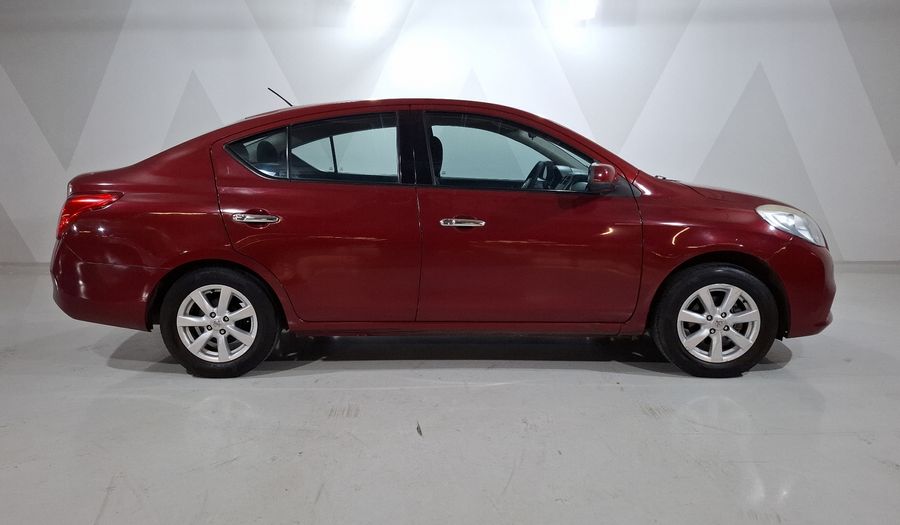 Nissan Versa 1.6 ADVANCE TA AC Sedan 2014